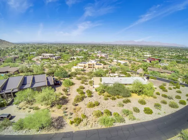 Paradise Valley, AZ 85253,4730 E CHARLES Drive