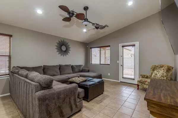 Tolleson, AZ 85353,10029 W HILTON Avenue