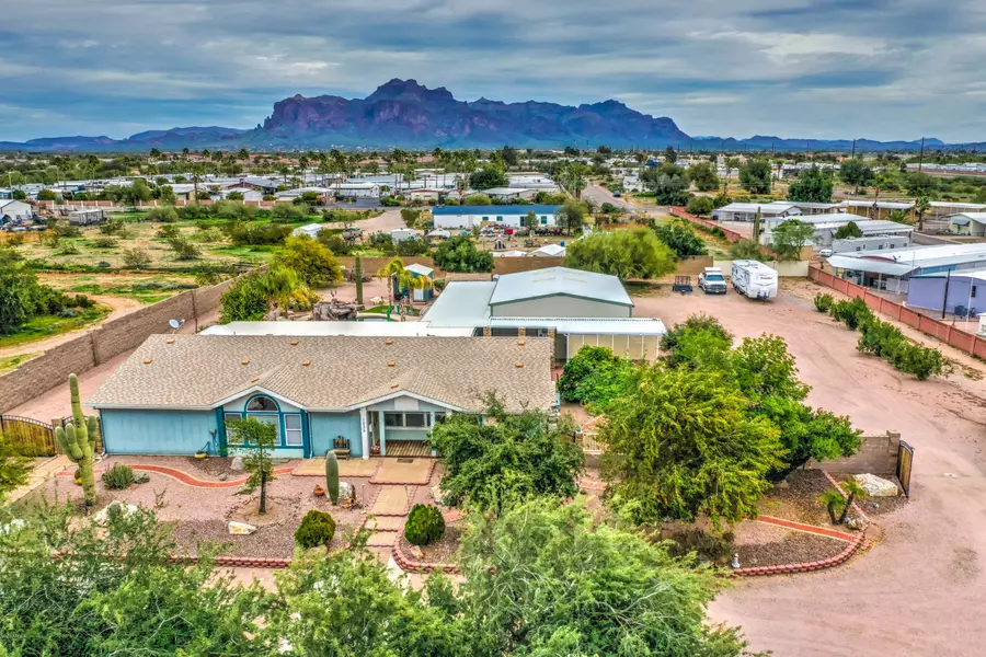 1035 N THUNDERBIRD Drive, Apache Junction, AZ 85120