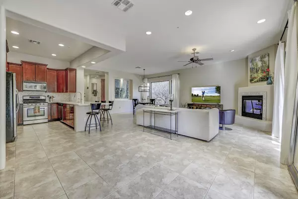 28447 N 101ST Place, Scottsdale, AZ 85262