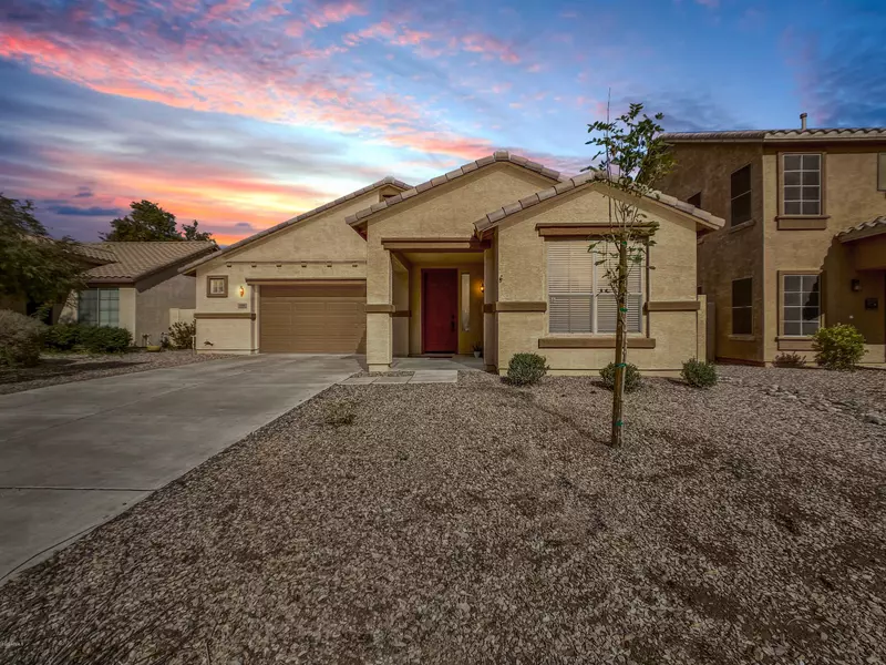 584 E HARVEST Road, San Tan Valley, AZ 85140