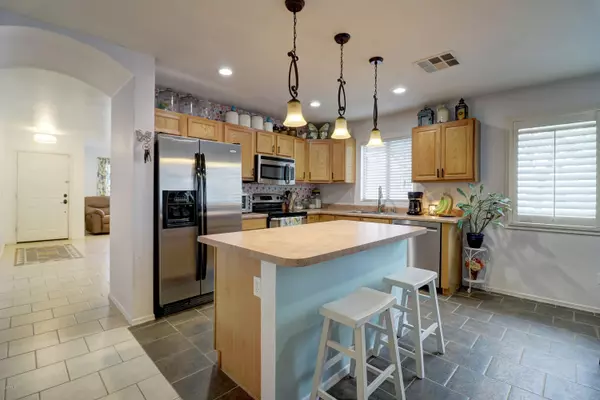 Tolleson, AZ 85353,10629 W APACHE Street