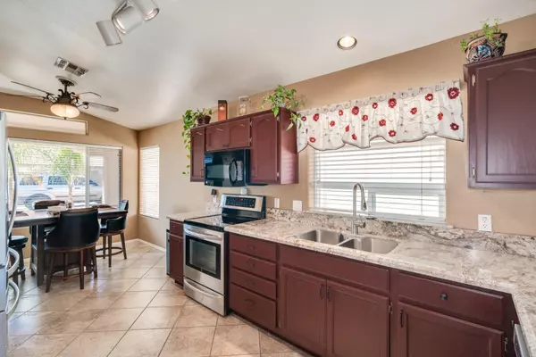 Surprise, AZ 85378,11610 W HACKBERRY MOUNTAIN Court