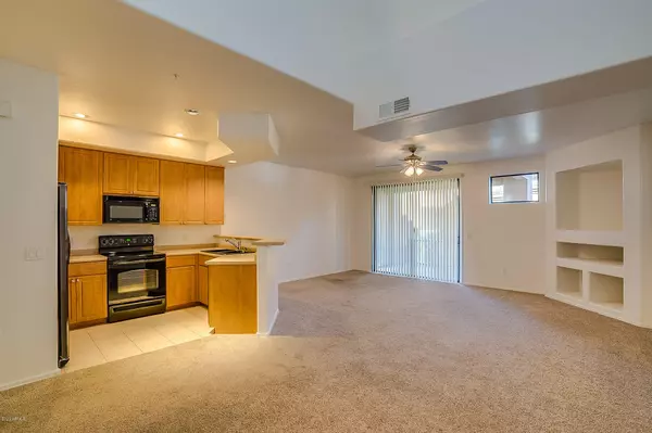 Chandler, AZ 85248,705 W QUEEN CREEK Road #1106