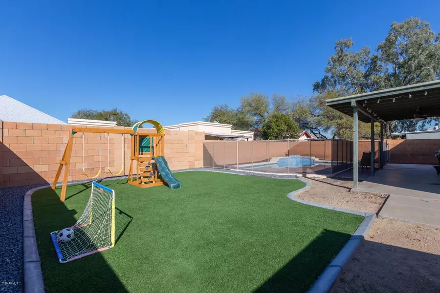 4162 W MICHIGAN Avenue, Glendale, AZ 85308