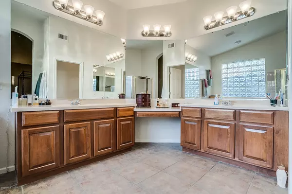 Scottsdale, AZ 85266,6033 E OLD WEST Way