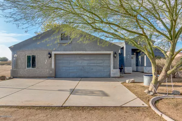 341 W SILVERDALE Road, San Tan Valley, AZ 85143