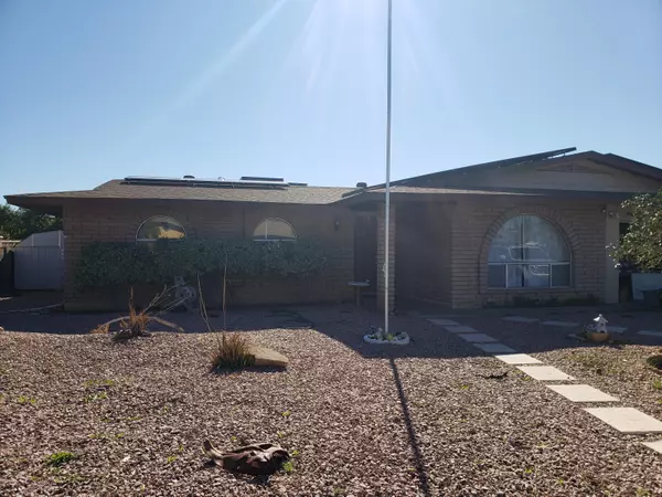 1901 E INCA Circle, Mesa, AZ 85203