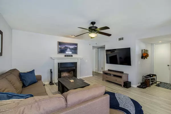 Tempe, AZ 85281,850 S RIVER Drive #2041