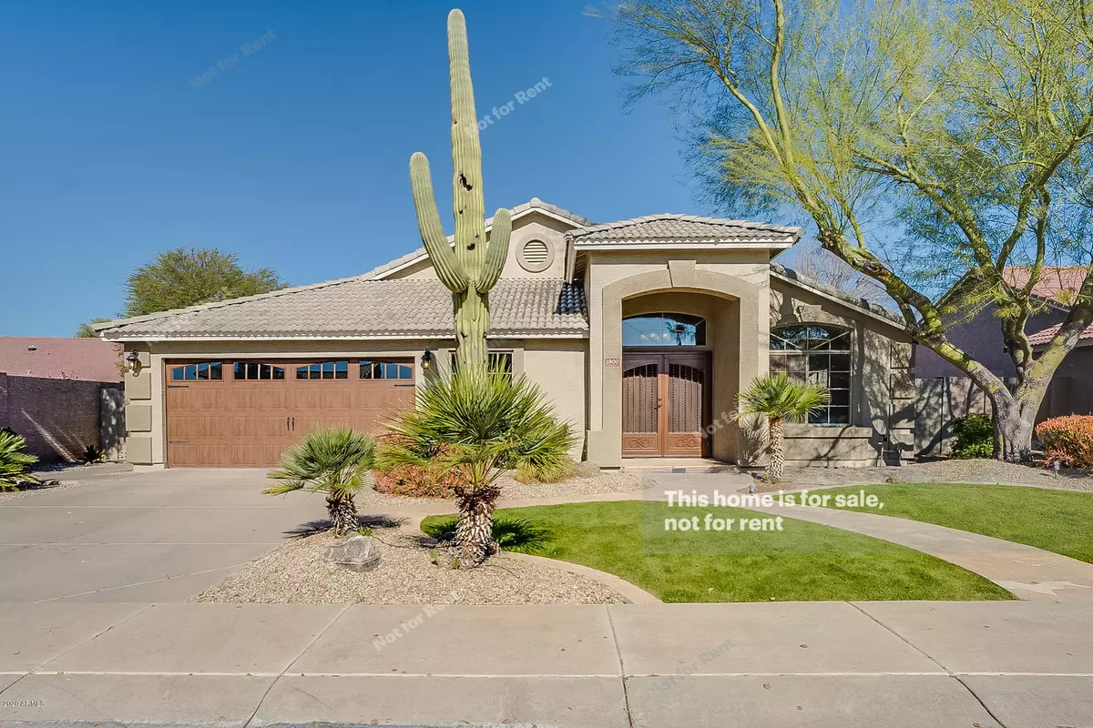 Gilbert, AZ 85296,1900 E SMOKE TREE Road