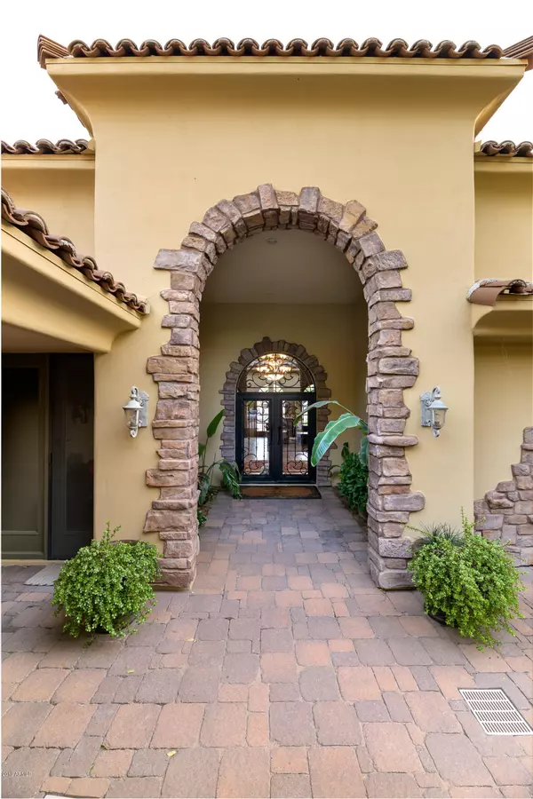 Scottsdale, AZ 85254,5515 E ESTRID Avenue