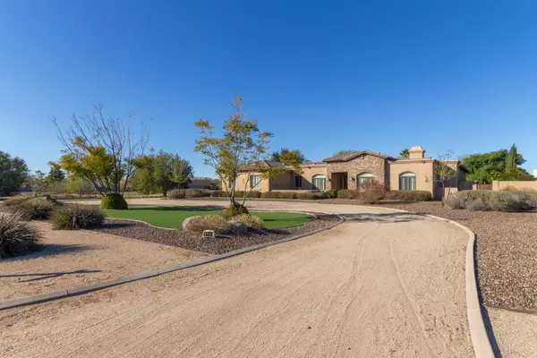 4220 E AIRE LIBRE Avenue, Phoenix, AZ 85032