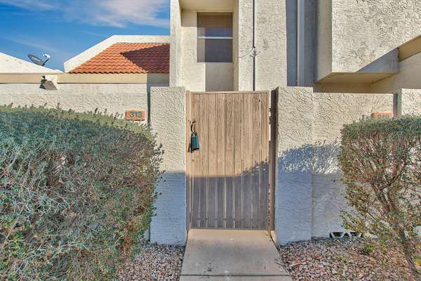 Mesa, AZ 85202,1342 W EMERALD Avenue #313