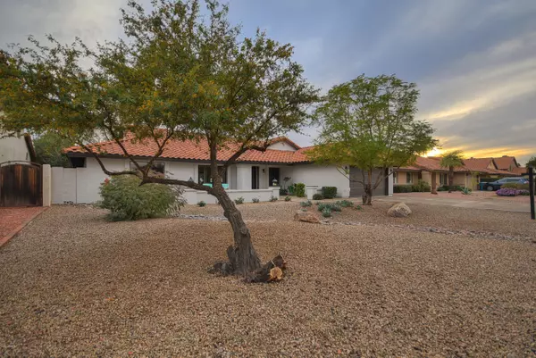 Scottsdale, AZ 85254,5849 E PARADISE Lane