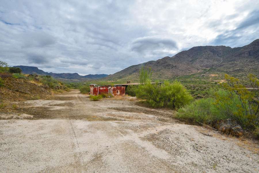 26405 S Buzzard Road, Congress, AZ 85332