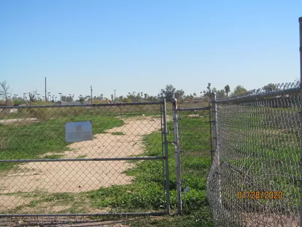 Glendale, AZ 85303,7111 N 83RD Avenue #004