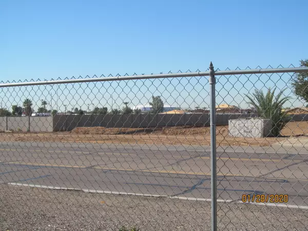 Glendale, AZ 85303,7111 N 83RD Avenue #004