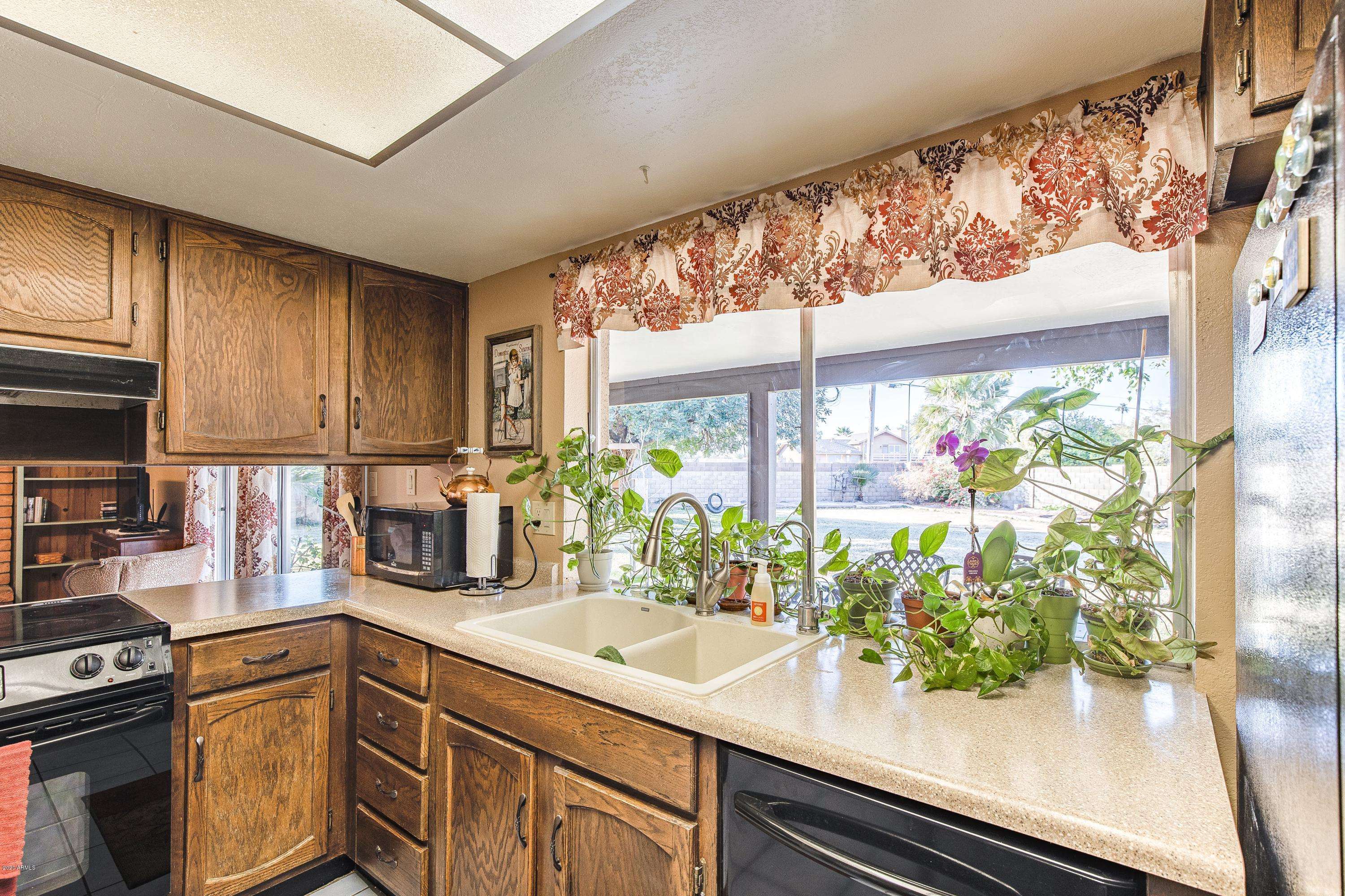 Mesa, AZ 85203,1322 N SPRING Circle
