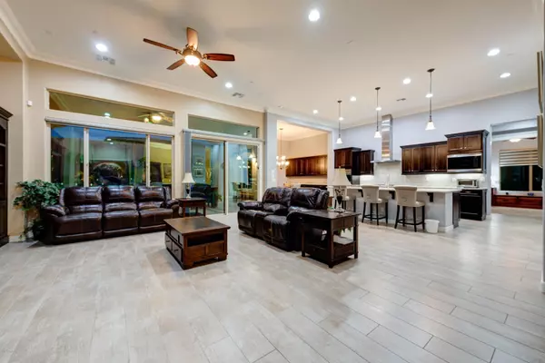 Phoenix, AZ 85085,908 W SPUR Drive