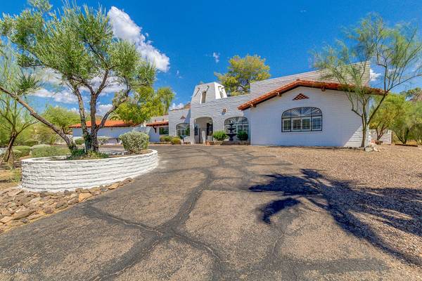 Paradise Valley, AZ 85253,4020 E LINCOLN Drive