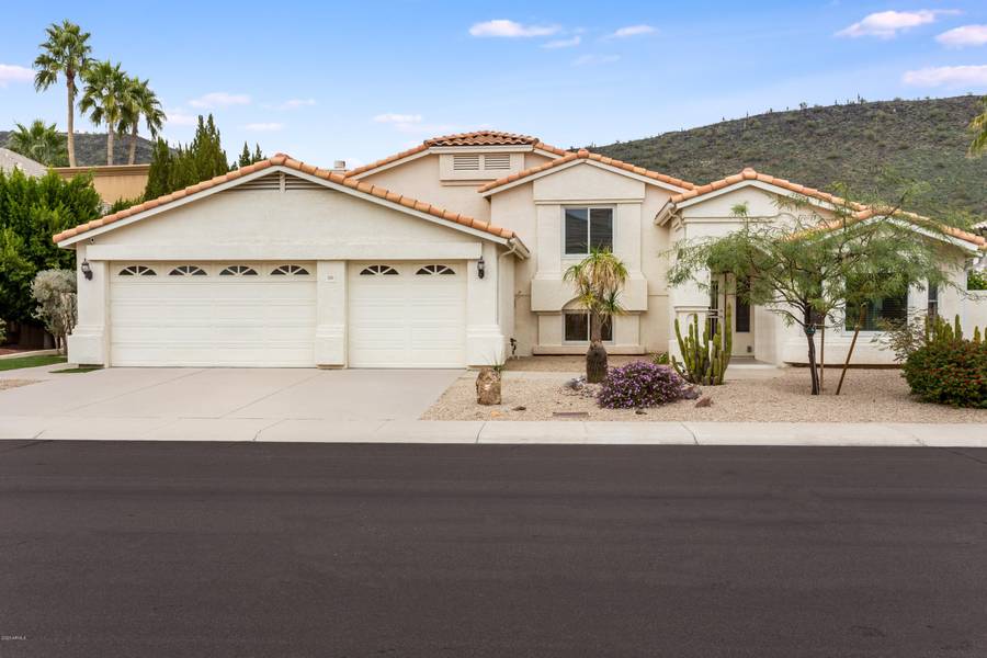 5510 W ARROWHEAD LAKES Drive, Glendale, AZ 85308