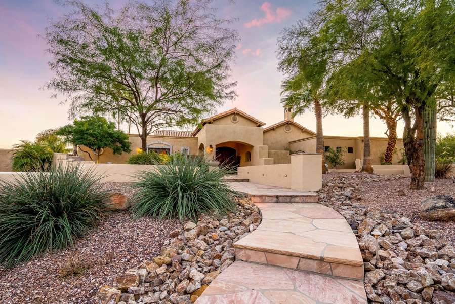 3901 E BETHANY HOME Road, Paradise Valley, AZ 85253