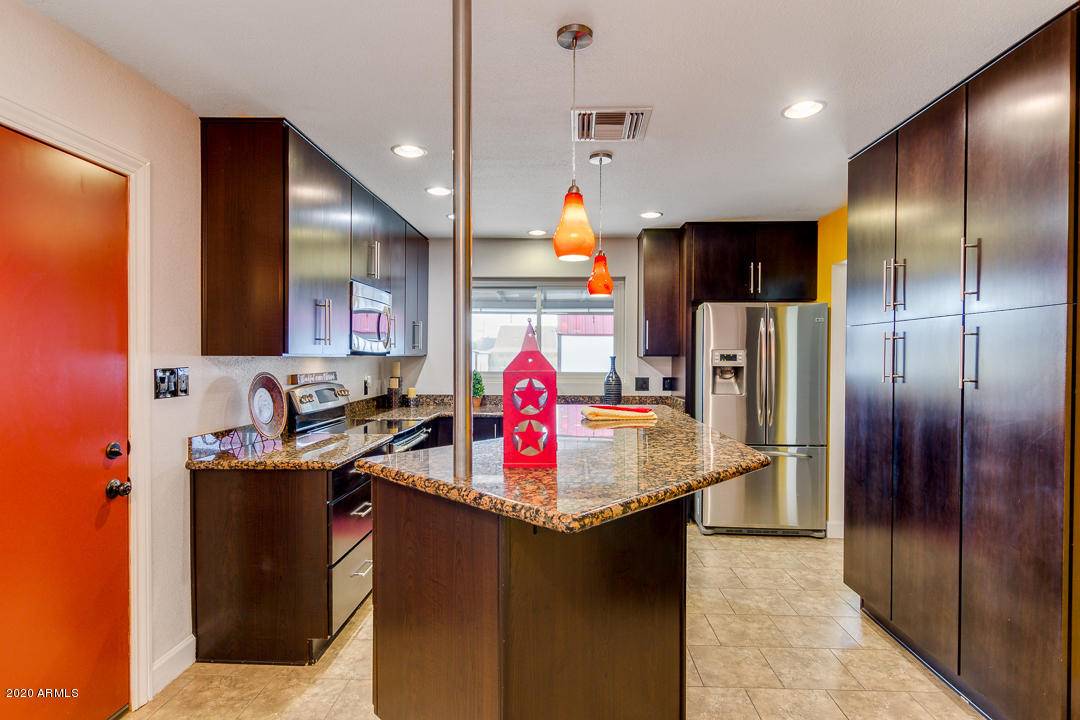 Phoenix, AZ 85053,2921 W MEADOW Drive