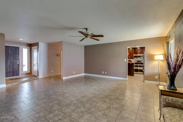 Phoenix, AZ 85053,2921 W MEADOW Drive