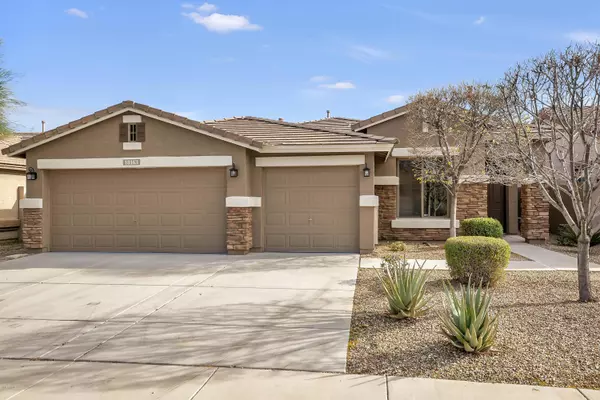 18163 W PARADISE Lane, Surprise, AZ 85388