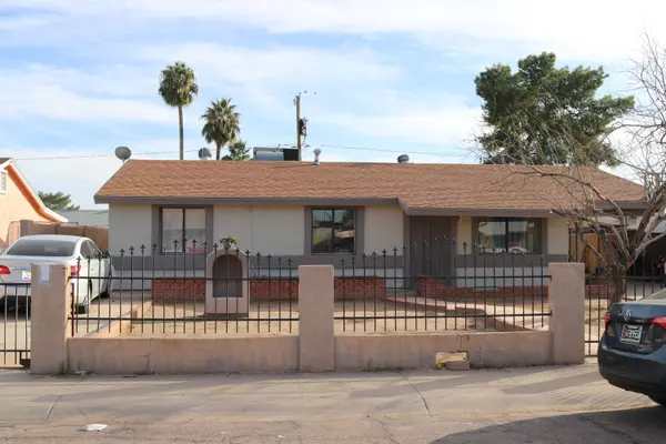 Phoenix, AZ 85033,8223 W FLOWER Street