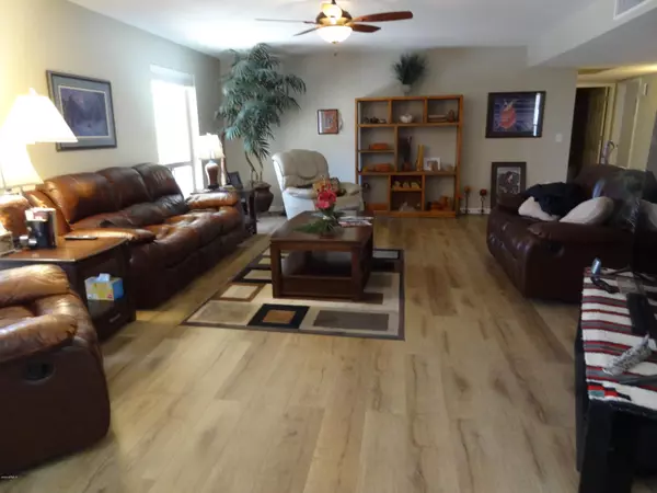 10233 E NAVAJO Place, Sun Lakes, AZ 85248