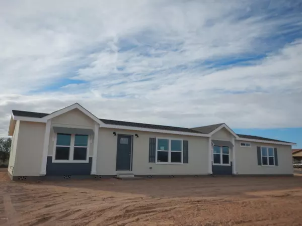 1310 S 357th Avenue, Tonopah, AZ 85354