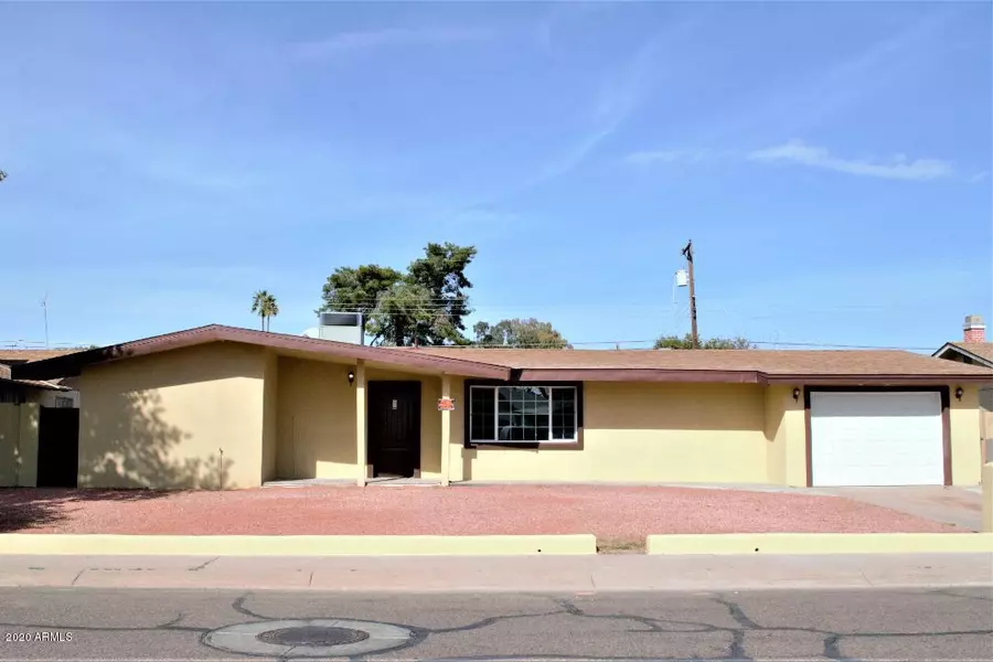 6136 W FAIRMOUNT Avenue, Phoenix, AZ 85033