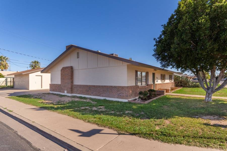 52 E MILLETT Avenue, Mesa, AZ 85210