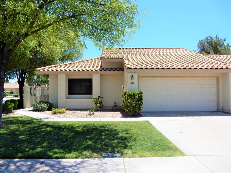 1073 E CHILTON Drive, Tempe, AZ 85283