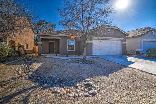 40423 N LAS PRADERAS Street, San Tan Valley, AZ 85140