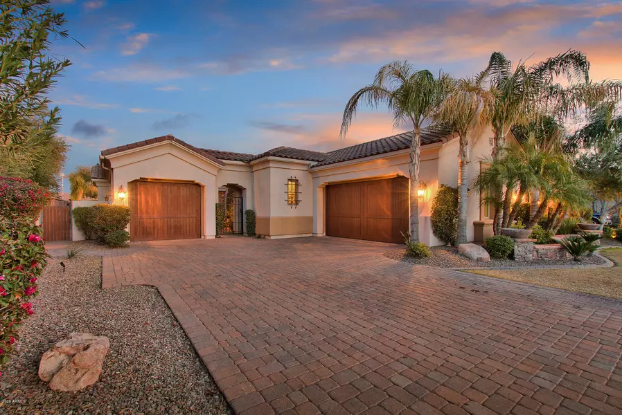 4305 S GOLD Court, Chandler, AZ 85248