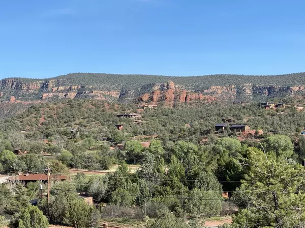 Sedona, AZ 86336,4601 RED ROCK LOOP Road #4