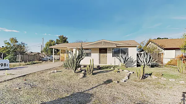 1898 S IDAHO Road, Apache Junction, AZ 85119