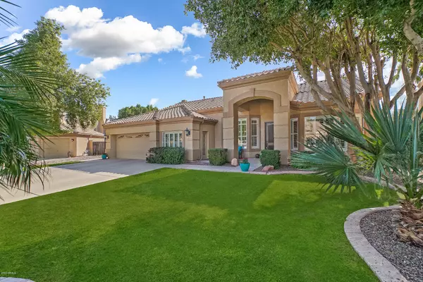 1213 W WASHINGTON Avenue, Gilbert, AZ 85233