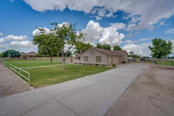 San Tan Valley, AZ 85140,1010 W VIA DE PALMAS --