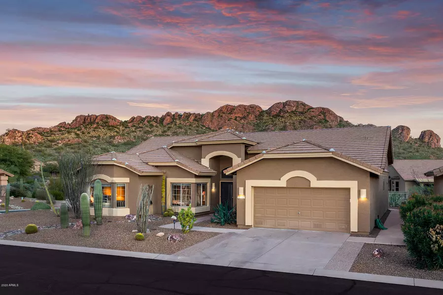 4767 S CRESTED SAGUARO Lane, Gold Canyon, AZ 85118