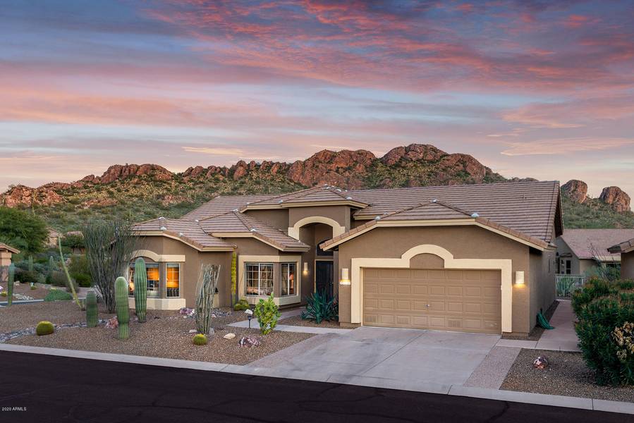 4767 S CRESTED SAGUARO Lane, Gold Canyon, AZ 85118