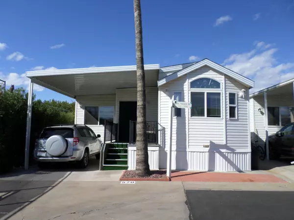 570 S ROCK HOUND Drive #570, Apache Junction, AZ 85119