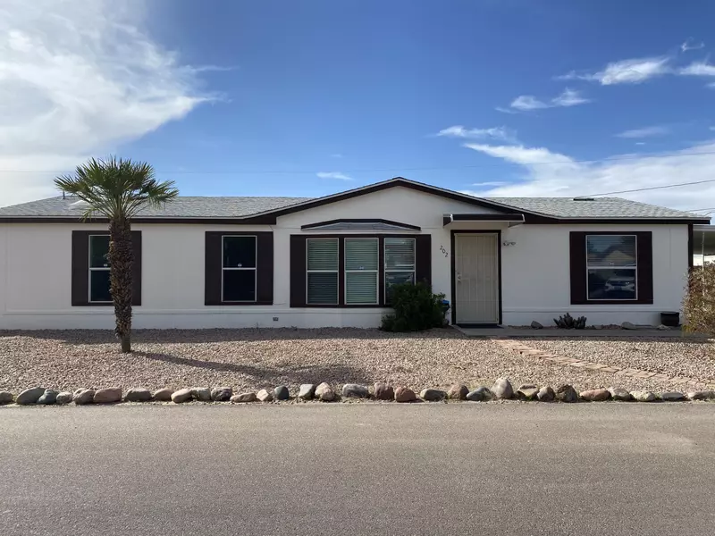 202 N HAWES Road, Mesa, AZ 85207