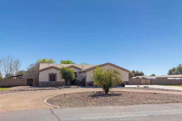 San Tan Valley, AZ 85140,661 W VIA DE PALMAS --