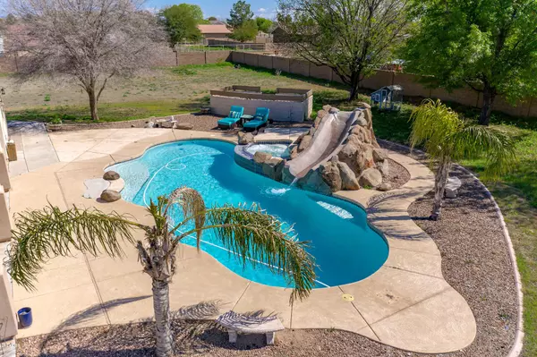 San Tan Valley, AZ 85140,661 W VIA DE PALMAS --