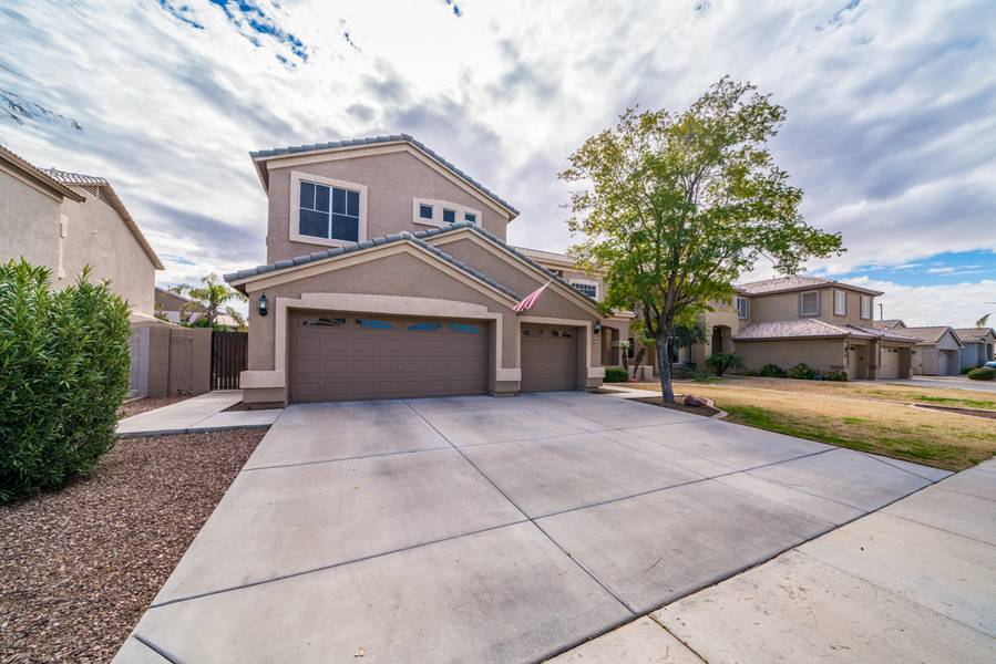 869 E OAKLAND Street, Gilbert, AZ 85295