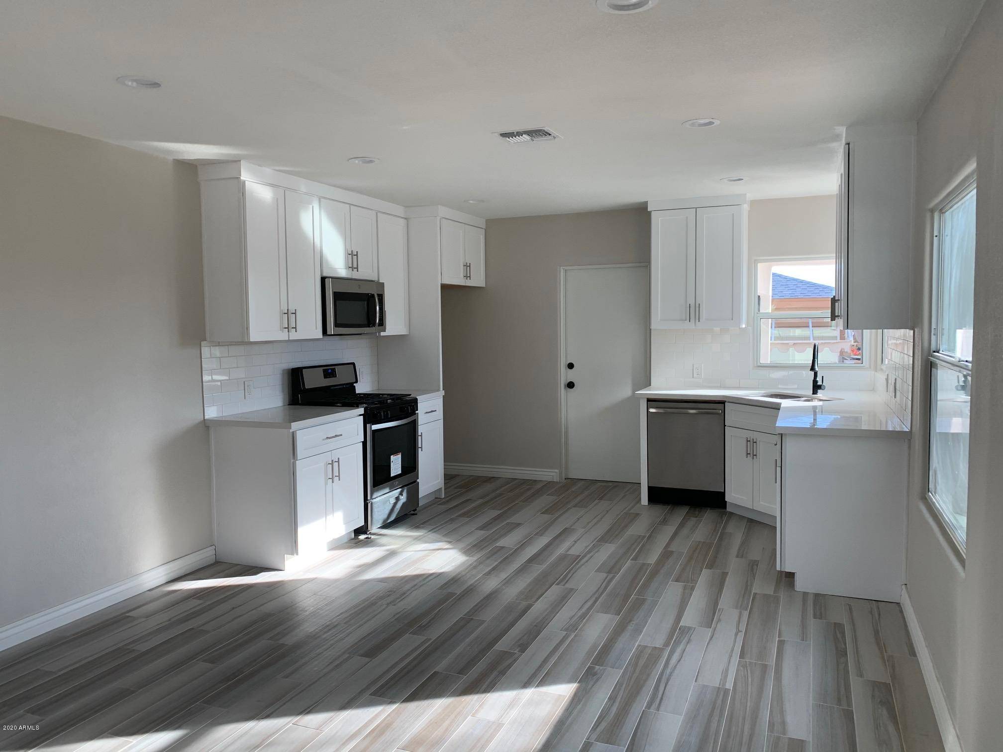 9629 N 2ND Street, Phoenix, AZ 85020