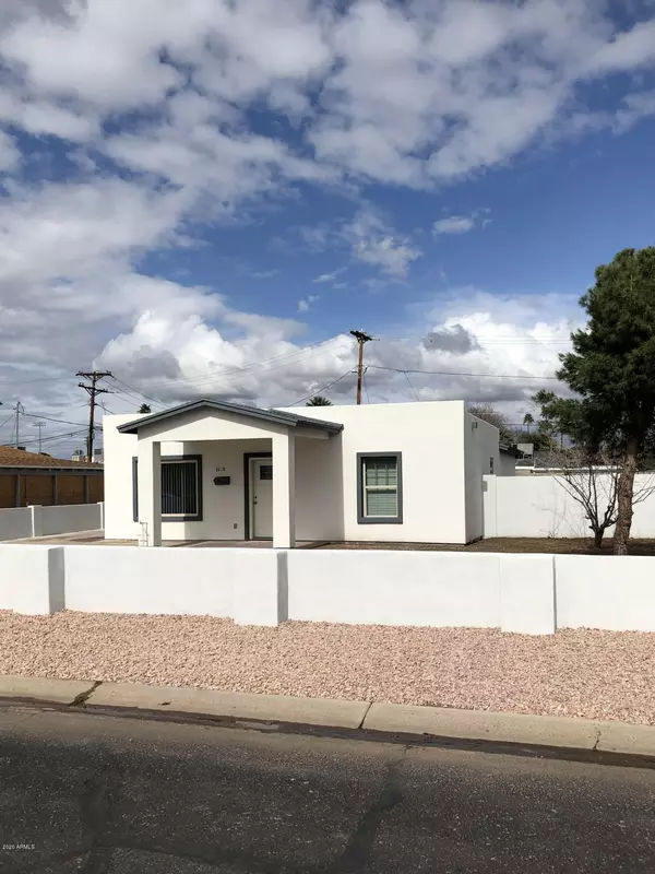 Phoenix, AZ 85008,3218 E YALE Street